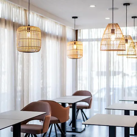 Old Town Nest Apartamento *