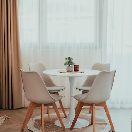 Апартаменты Old Town Nest *