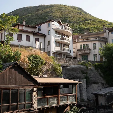 公寓 Old Town Nest 莫斯塔尔