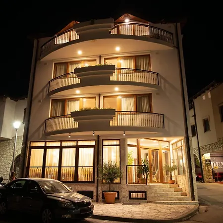Old Town Nest Апартаменты *