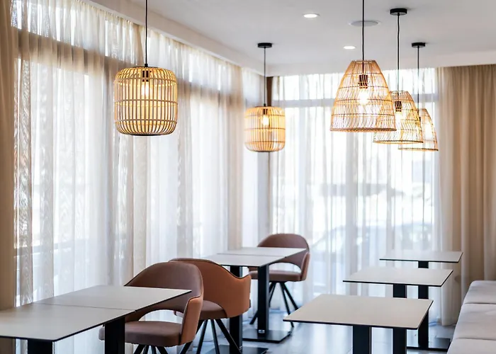 Old Town Nest Apartamento *